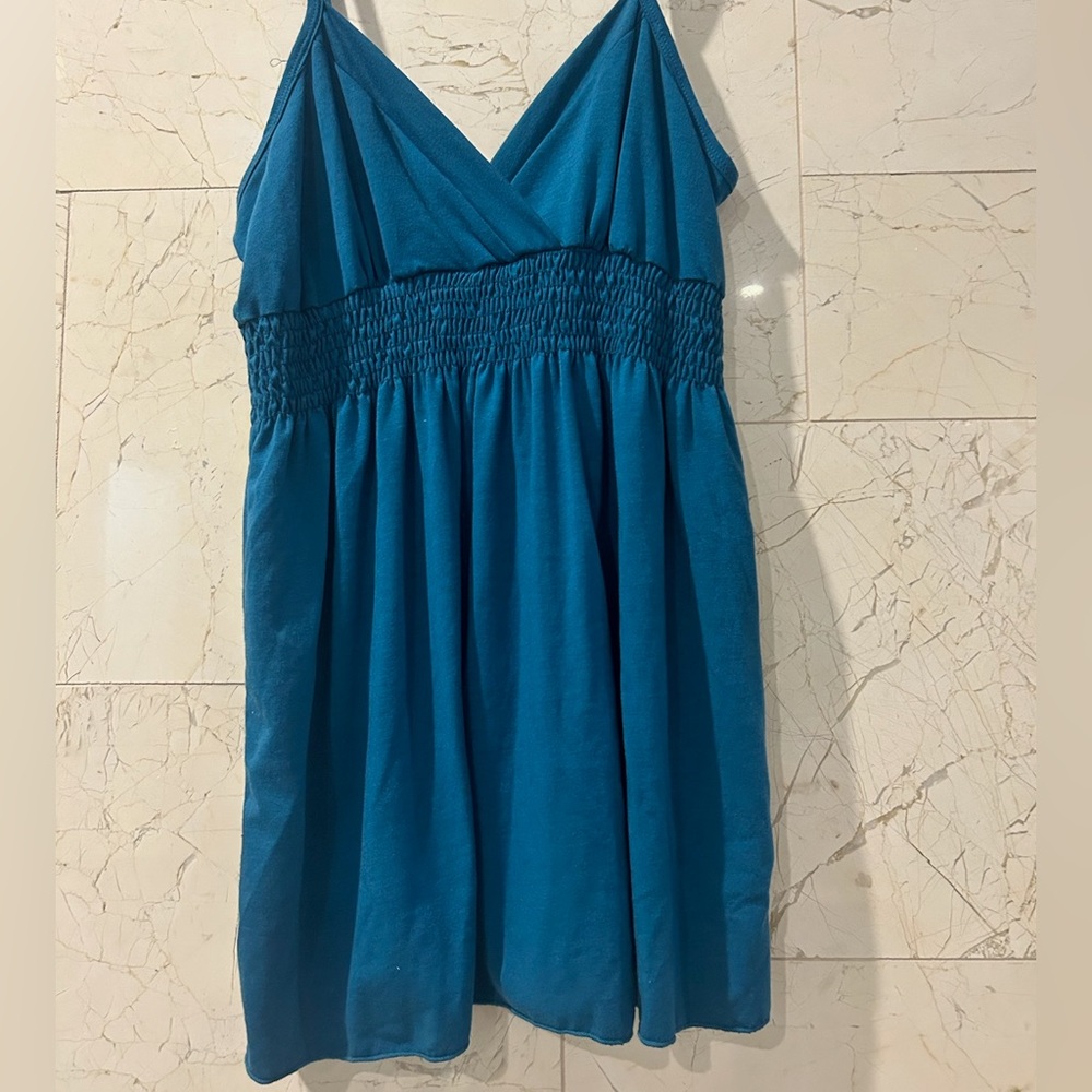 vintage navy flowy top
